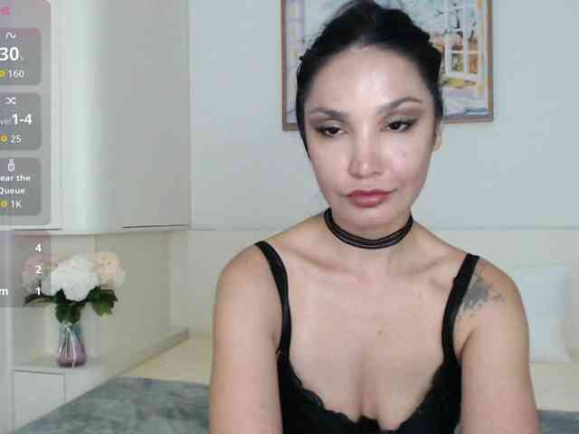 Ohmy-Linda webcam