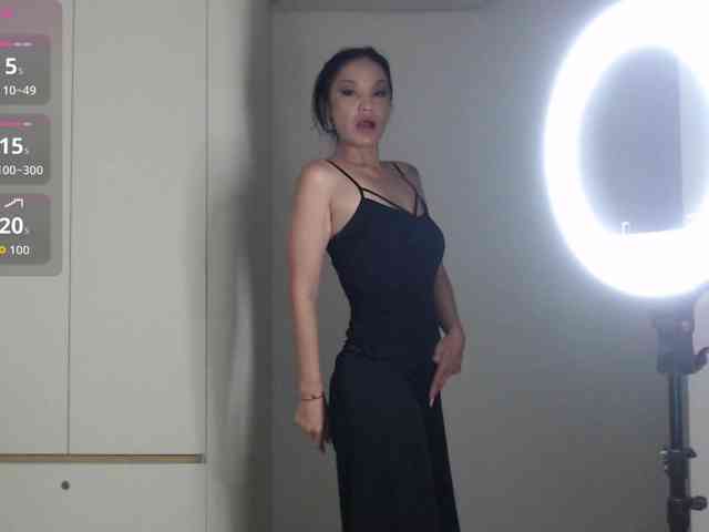 Ohmy-Linda webcam