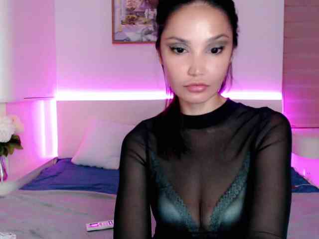 Ohmy-Linda webcam