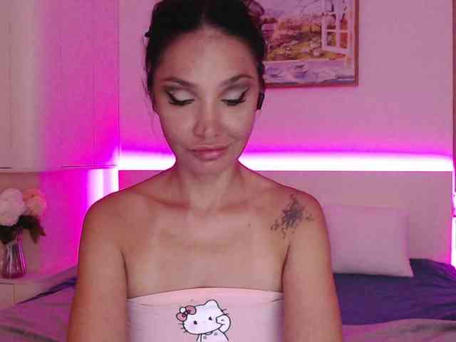 Ohmy-Linda webcam