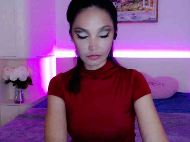 Ohmy-Linda webcam