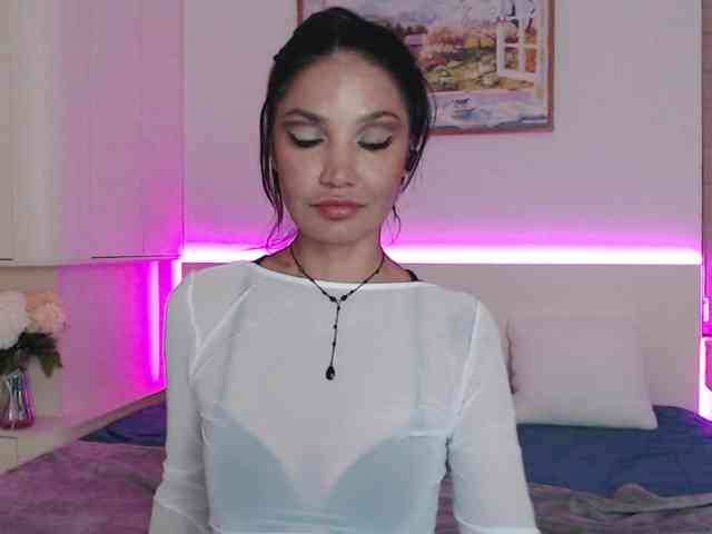 Ohmy-Linda webcam