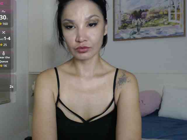 Ohmy-Linda webcam