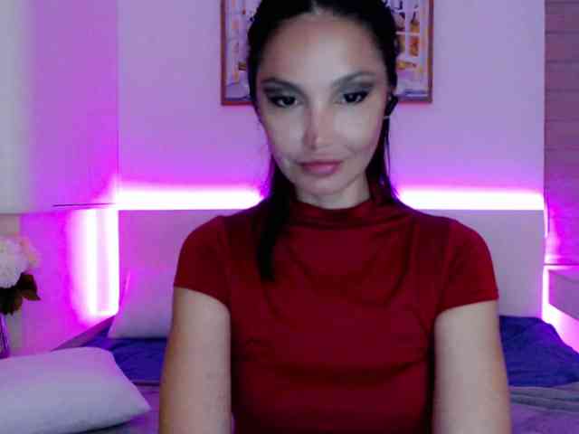 Ohmy-Linda webcam