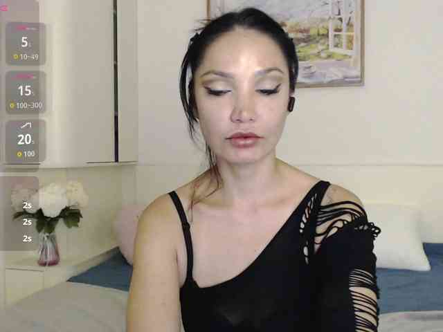 Ohmy-Linda webcam