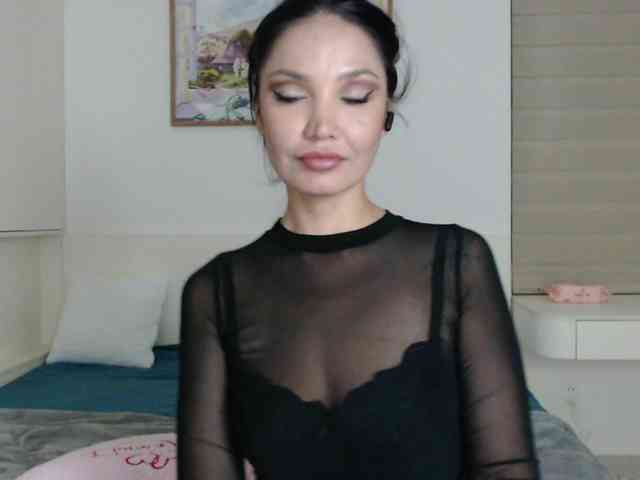 Ohmy-Linda webcam