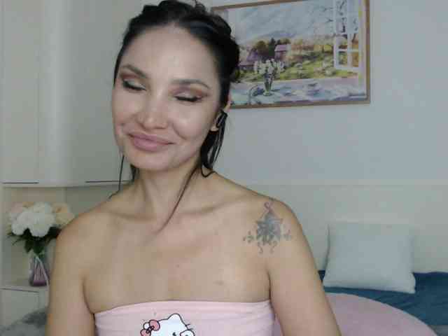 Ohmy-Linda webcam