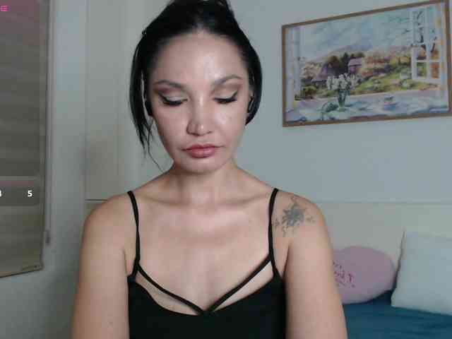 Ohmy-Linda webcam