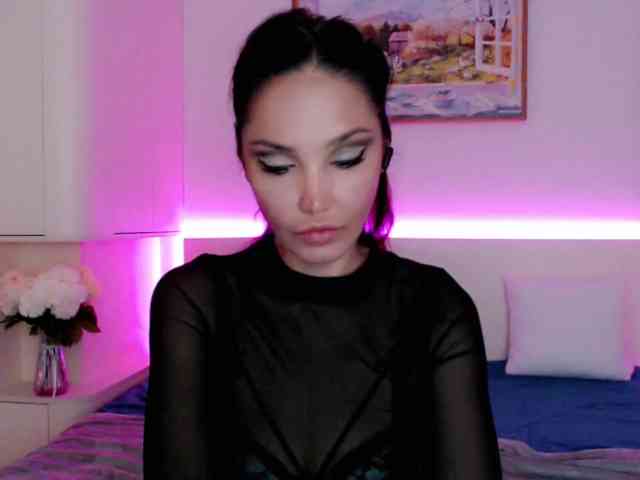 Ohmy-Linda webcam