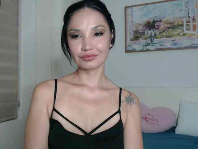 Ohmy-Linda webcam
