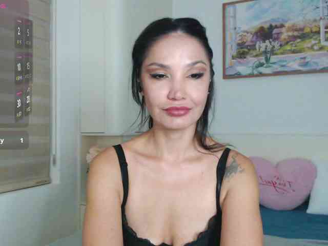 Ohmy-Linda webcam