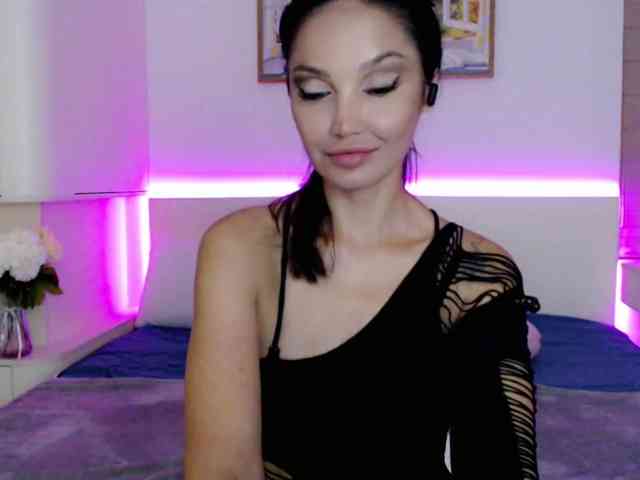 Ohmy-Linda webcam