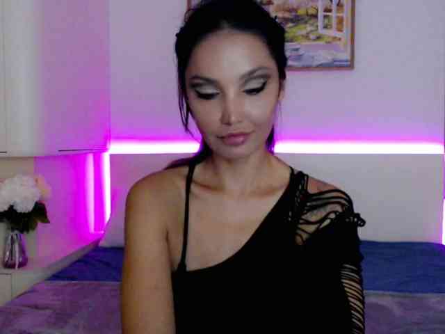 Ohmy-Linda webcam