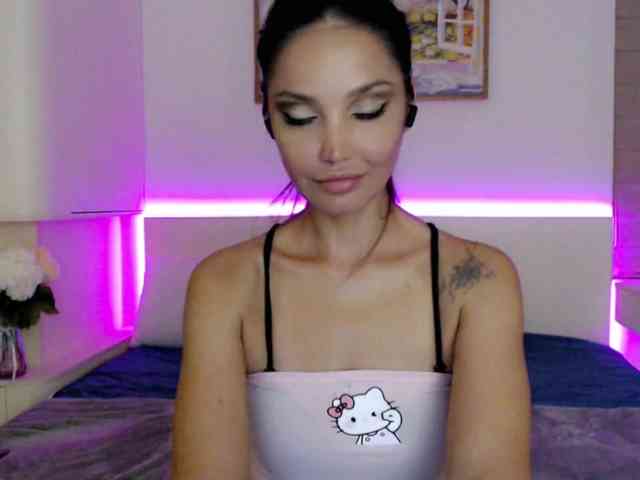 Ohmy-Linda webcam