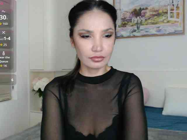 Ohmy-Linda webcam