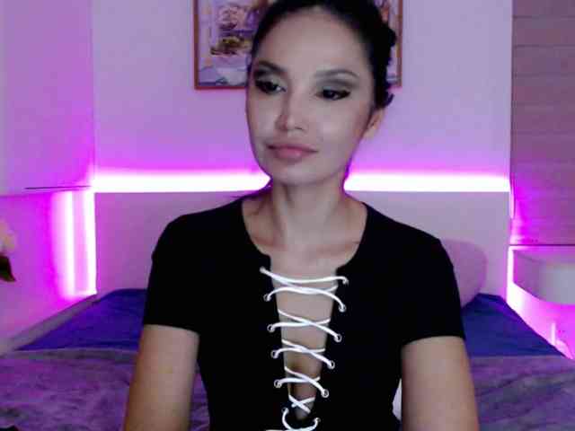 Ohmy-Linda webcam