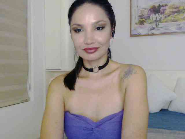 Ohmy-Linda webcam