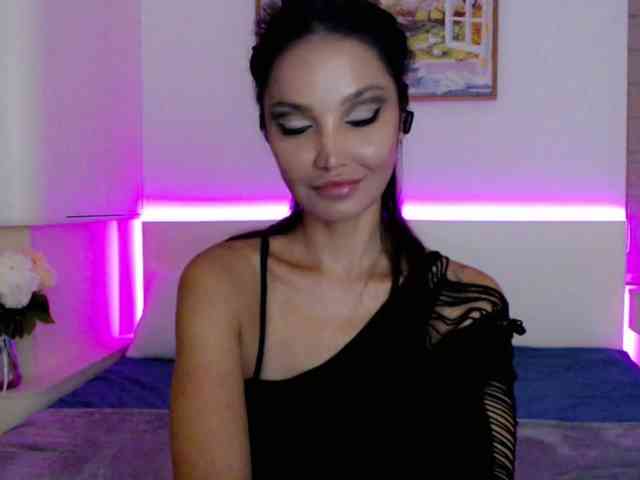 Ohmy-Linda webcam