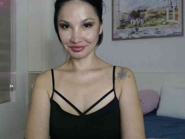 Ohmy-Linda webcam