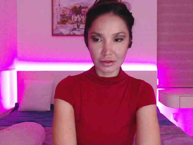 Ohmy-Linda webcam