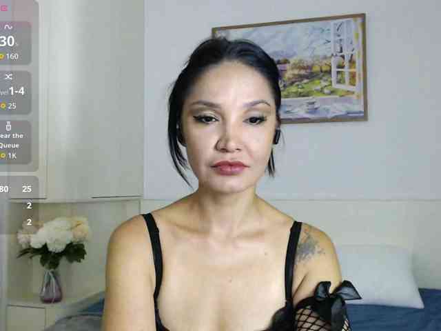 Ohmy-Linda webcam