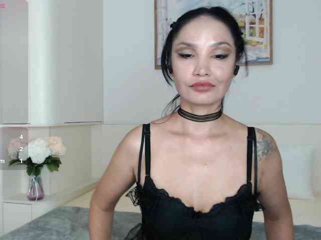 Ohmy-Linda webcam