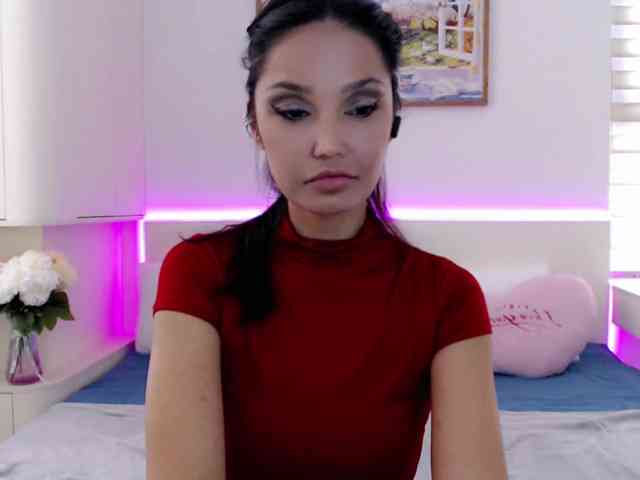 Ohmy-Linda webcam