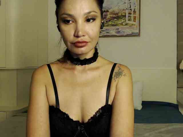 Ohmy-Linda webcam