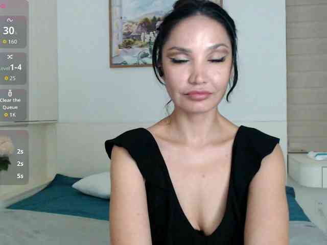 Ohmy-Linda webcam