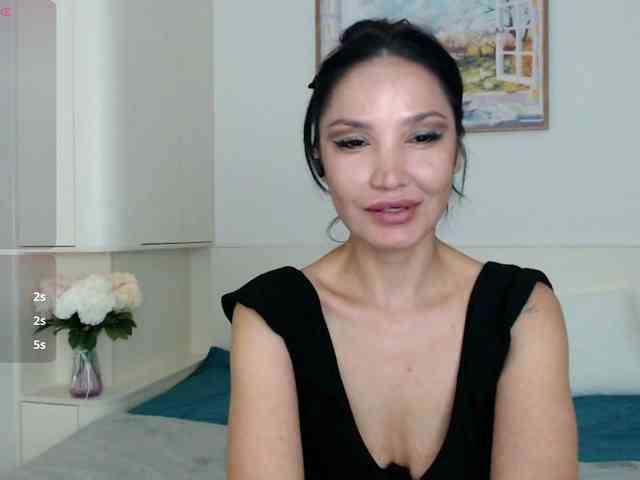 Ohmy-Linda webcam