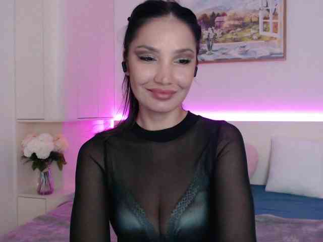Ohmy-Linda webcam