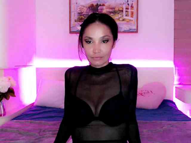 Ohmy-Linda webcam