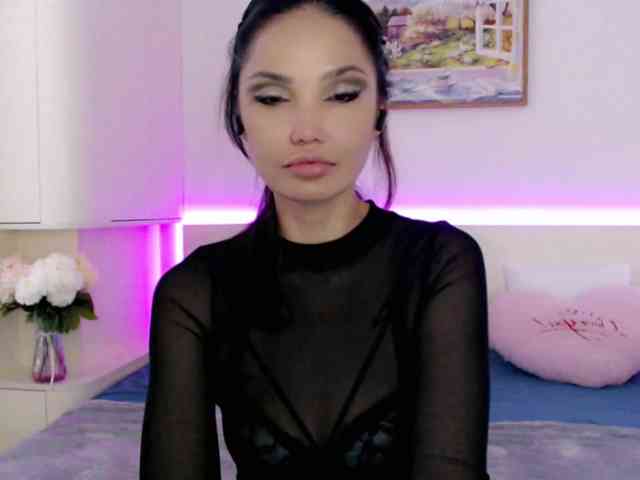 Ohmy-Linda webcam