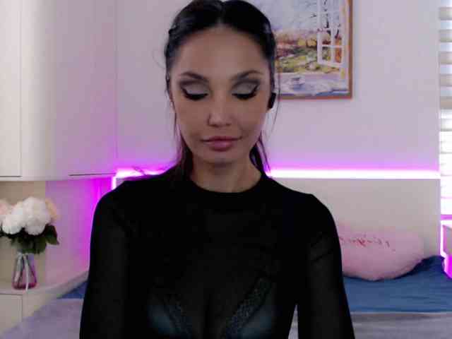 Ohmy-Linda webcam