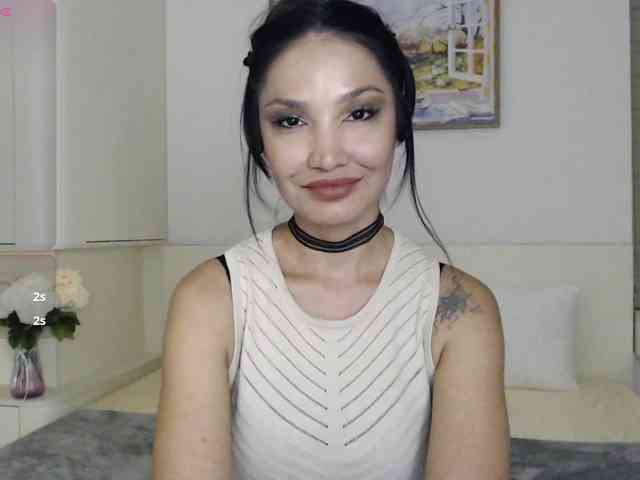 Ohmy-Linda webcam
