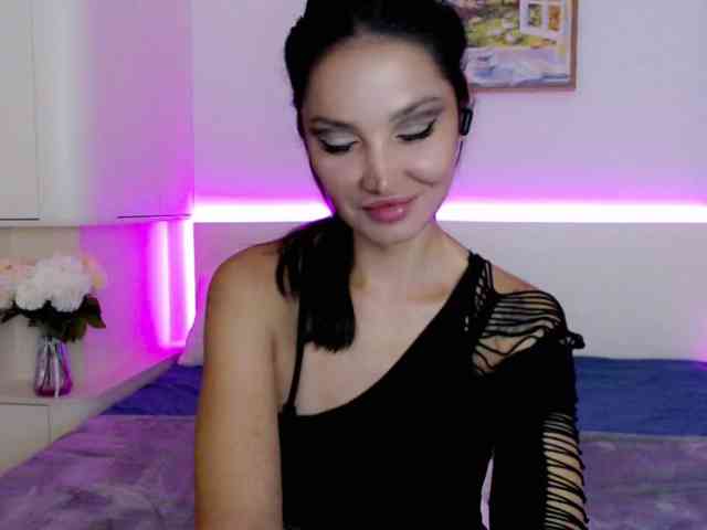 Ohmy-Linda webcam