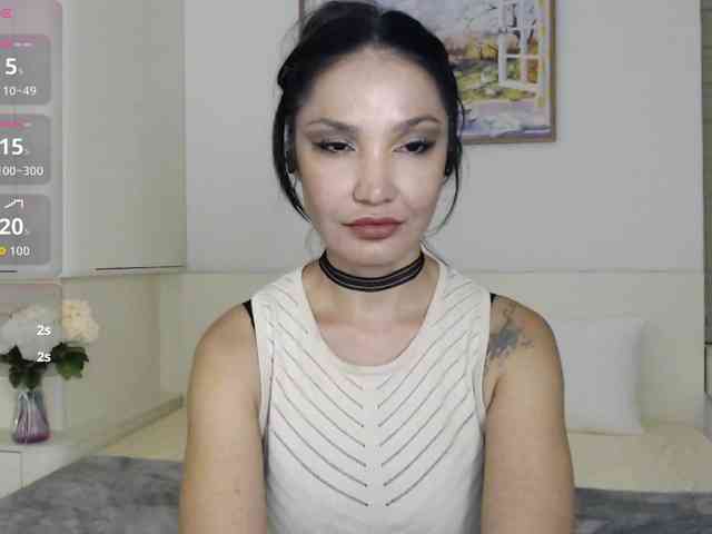 Ohmy-Linda webcam