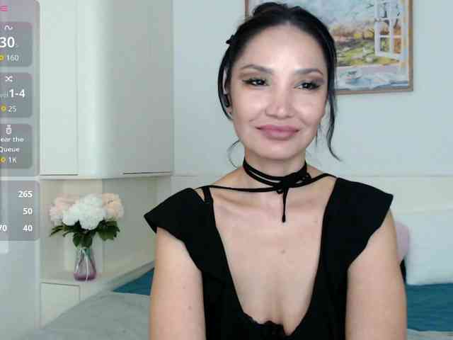 Ohmy-Linda webcam