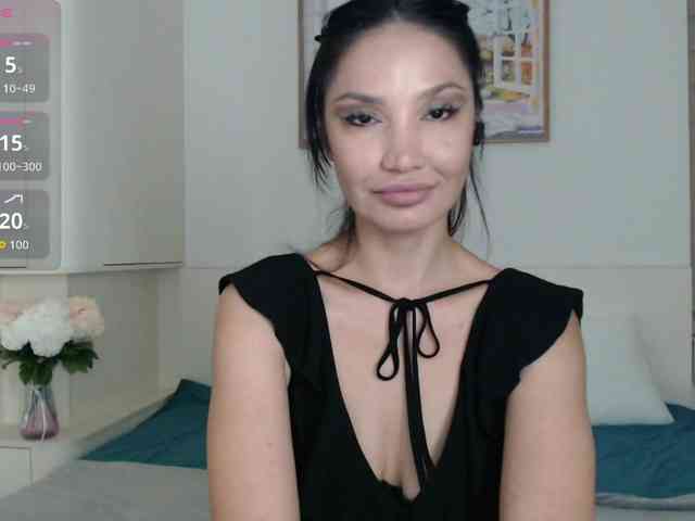 Ohmy-Linda webcam