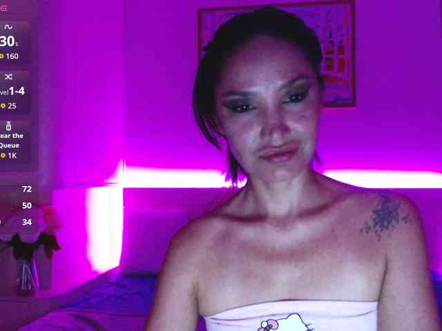 Ohmy-Linda webcam