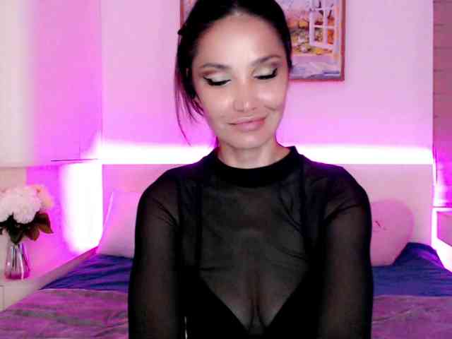 Ohmy-Linda webcam