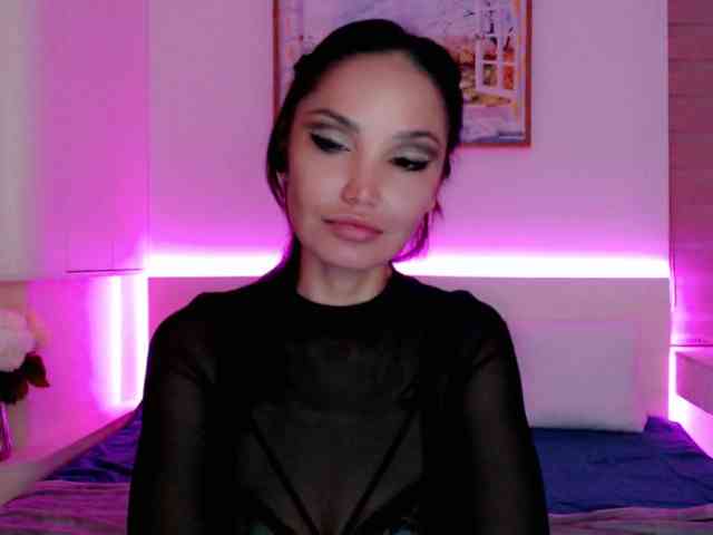 Ohmy-Linda webcam