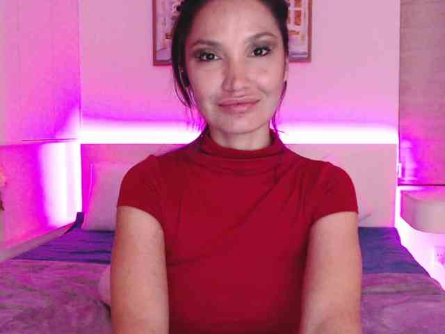 Ohmy-Linda Sex Cam Show