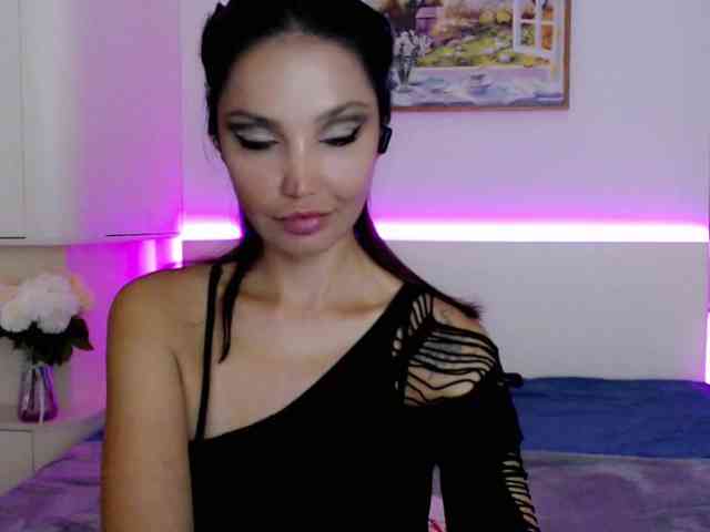 Ohmy-Linda webcam