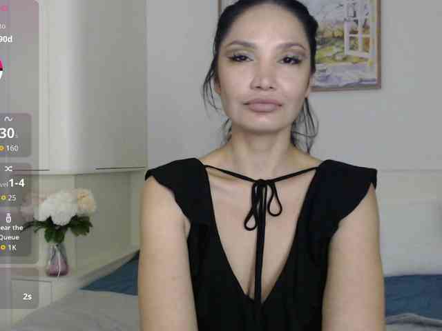 Ohmy-Linda webcam