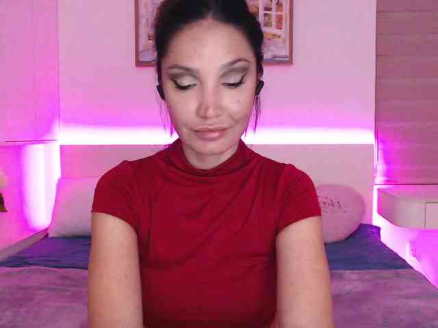 Ohmy-Linda webcam