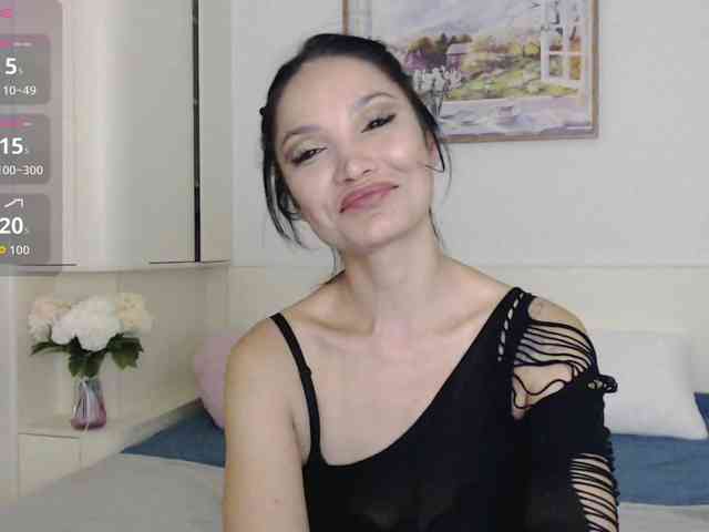 Ohmy-Linda webcam