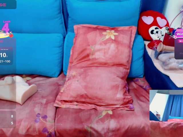 Nicolle49 live cam on BongaCams