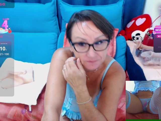 Nicolle49