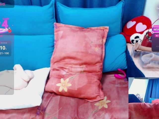 Nicolle49 live cam on BongaCams